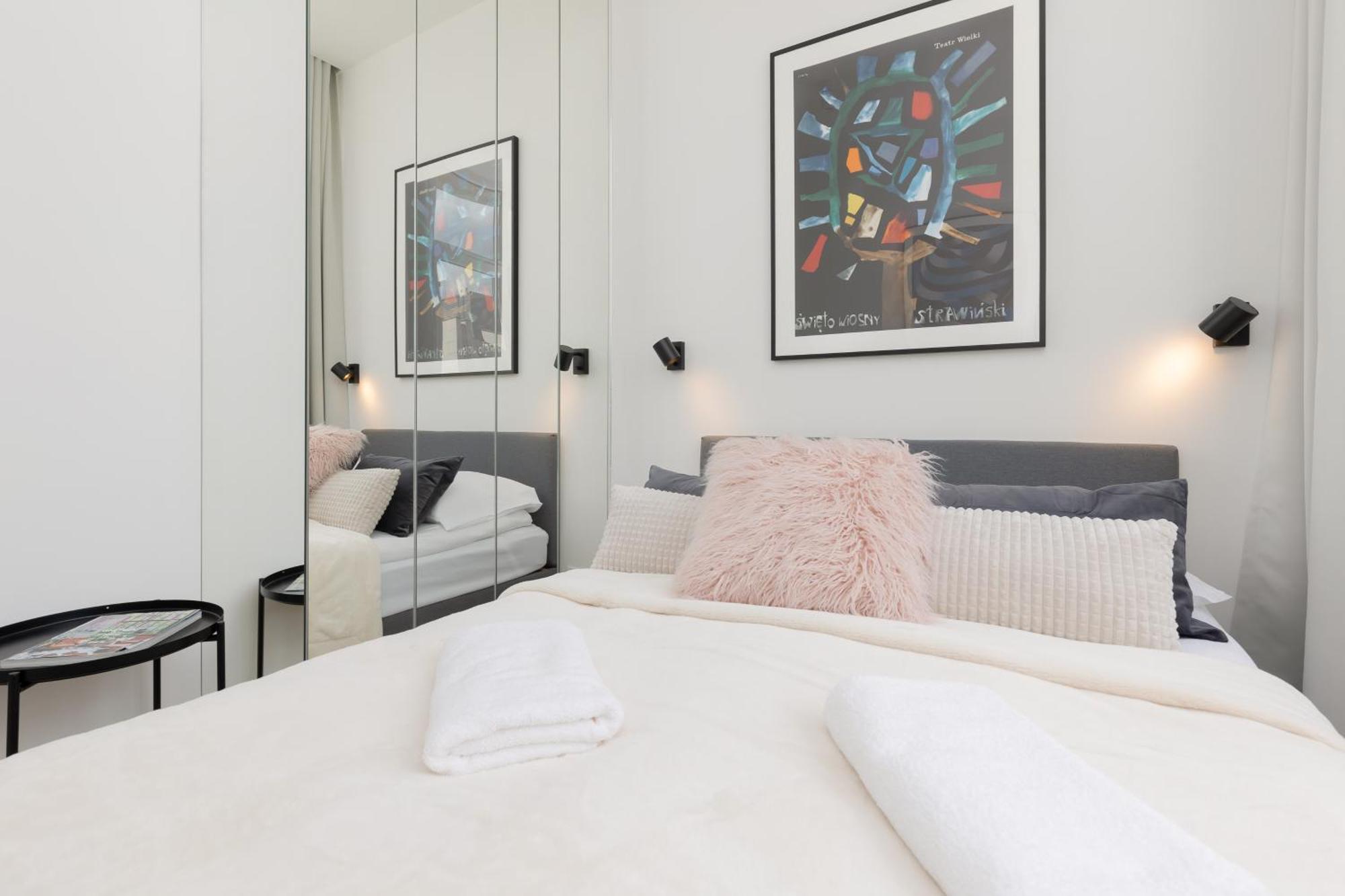 Panorama Spacious By Renters Prestige Leilighet